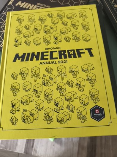 MINECRAFT Books and toys