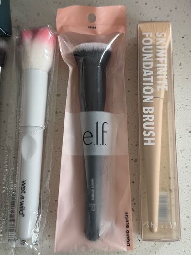 Makeup brushes new 100% genuine