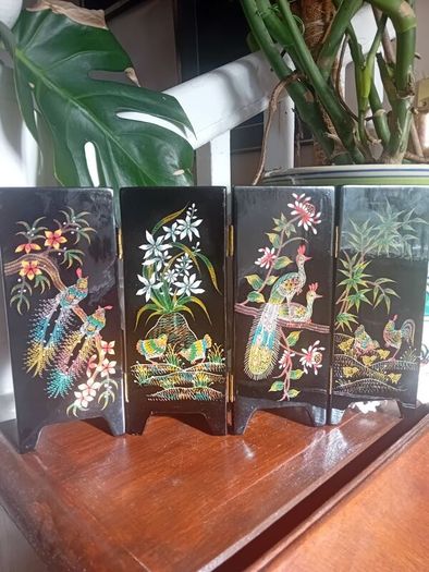Vintage mid century minature lacquer chinoiserie folding screen