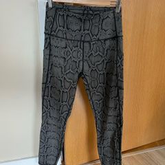 Varley  leggings size M. Great condition