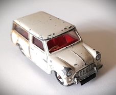 Diecast Vintage Dinky Toys Morris Mini Traveller - Fair to Good Original Condition/No Box