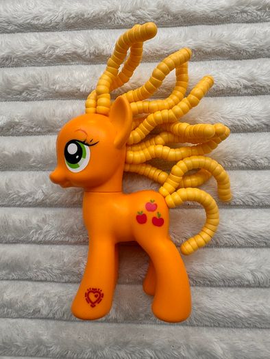 My Little Pony Explore Equestria Cutie Twisty-Do AppleJack Hair Play MLP approx. 14 cm. Used Please see photos