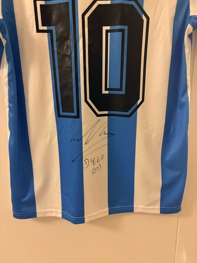 Diego Maradona Hand Signed Shirt Signed in 2015 Argentina + COA