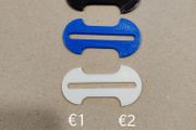 Removable shopping trolley tokens/key 1euro &amp; 2euro