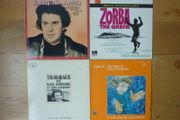 Greek music on vinyl (Mikis Theodoakis)