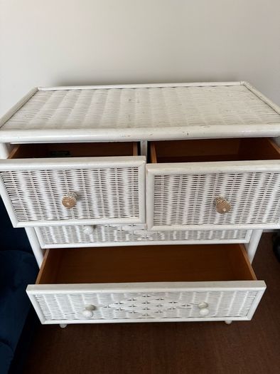 chest of drawer