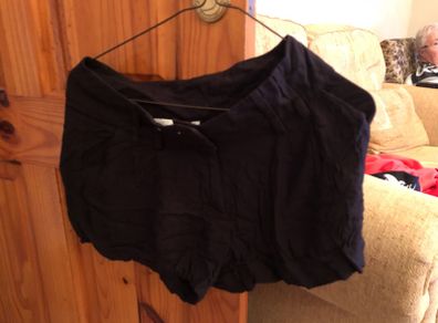 New look size 6 shorts