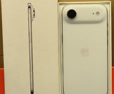 Apple iPhone 17 Air 512GB Factory Unlocked White Irish Phone (Its Original Battery: 100%)