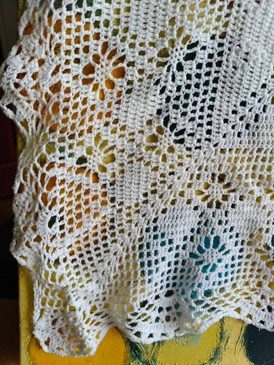Vintage Embroidered lace Tablecloth