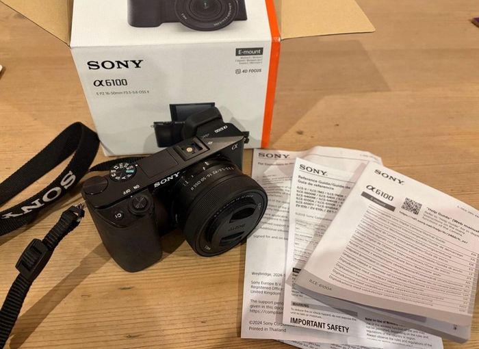 Sony Alpha A6100 Camera Mirrorless