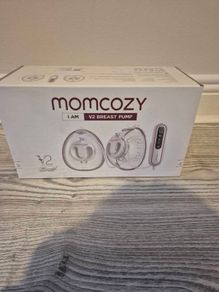 Momcosy v2 double breast pump (Brand New)