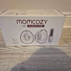 Momcosy v2 double breast pump (Brand New)
