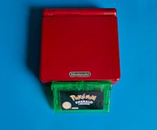 Gameboy Advance  SP Flame Red