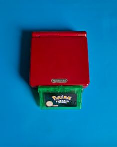 Gameboy Advance  SP Flame Red