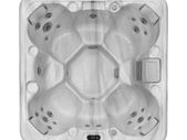 Brand New Vela Spa 7 Person Hot Tub