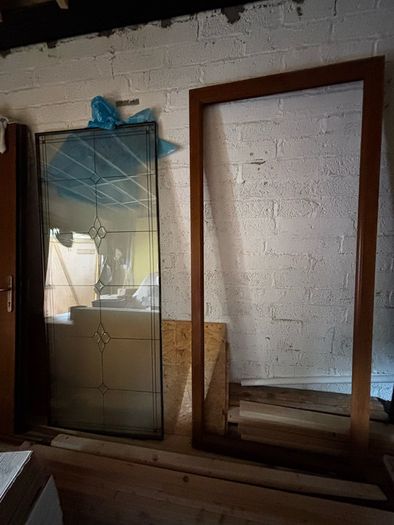 Side door glass