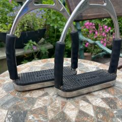 Sprenger stirrups