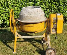 Clarke CCM125c Electric Cement Mixer For Sale