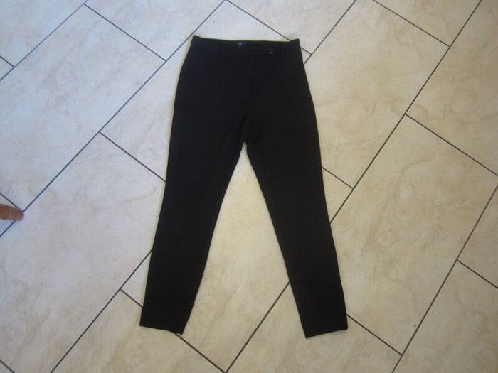 River island   size 8     Black
