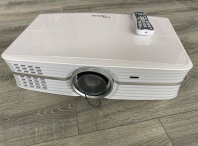 Optoma UHD60 4k projector
