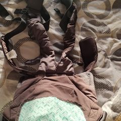 Infantino flip Advanced 4 in 1 baby carrier