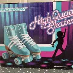 New Roller skates with new knee and elbow pads included