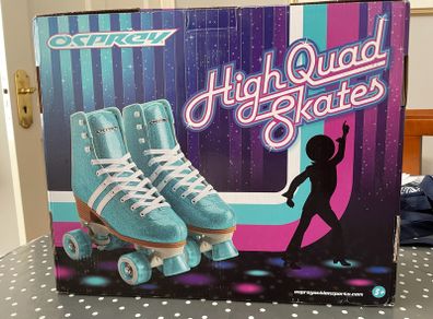 New Roller skates with new knee and elbow pads included