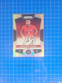 Arturo Vidal On card Autograph