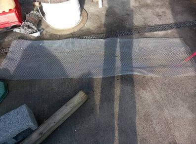 8x2 Galvanised Steel Expanded Metal Lath Sheet - 685mm x 2438mm