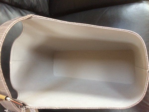 Magazine holder. Grey croc. New