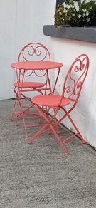 Pink Bistro Set