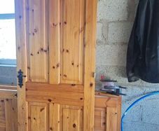 Solid wood doors (Pine)