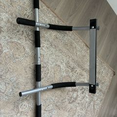 Pull up bar