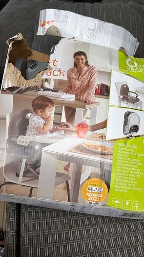 Chicco Pocket Snack Booster Seat