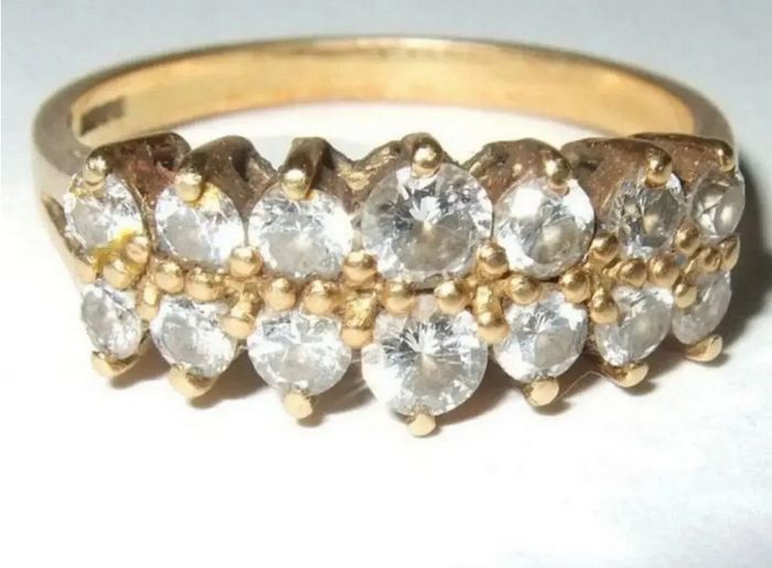 Vintage 18ct Gold & Diamond Ring