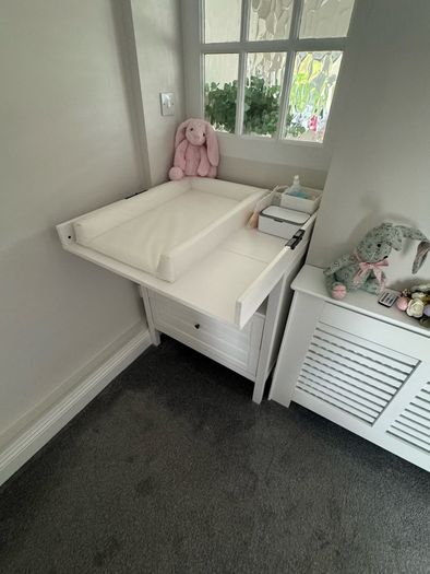 baby changing table