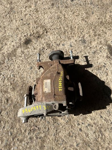 BMW 5 series E60 E61 520 d Rear Differential 7560591 3.23 Diesel 2008 automatic
