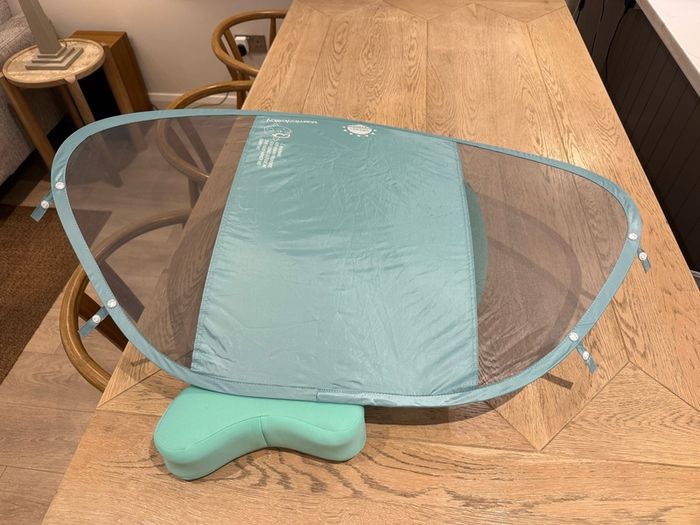 Mambobaby flotation with 5 point harness