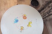 kids table and chair