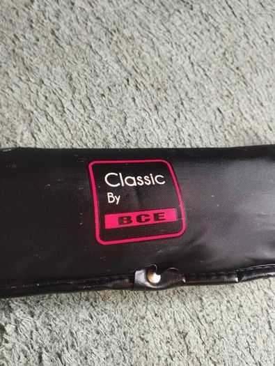 BCE Class Pool Cue and Case Bag