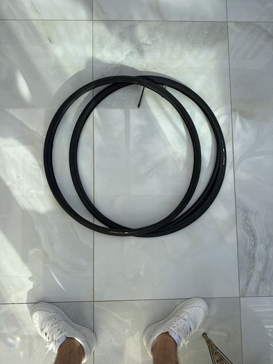 700c tyres