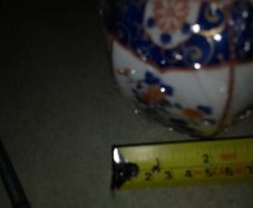 Lovely Chinese bone china Urn 16 cm. tall