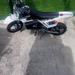 Razor MX400 Electric Motocross Dirt Bike for Teens