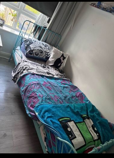 2 beds