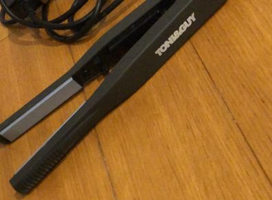 Toni & Guy Slim Straightener