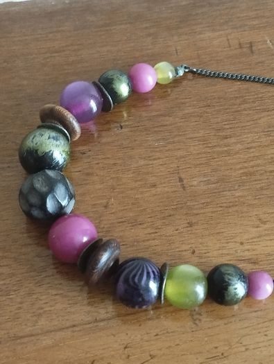 Vintage necklace and bracelet.