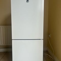PowerPoint 60/40 white fridge freezer