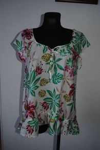Dorothy Perkins summer floral top size UK16 EUR44 Postage included