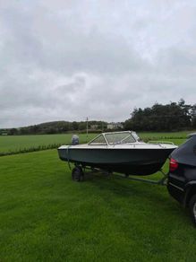 Fishing/speed boat