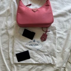 Prada re-edition 2000 mini bag pink